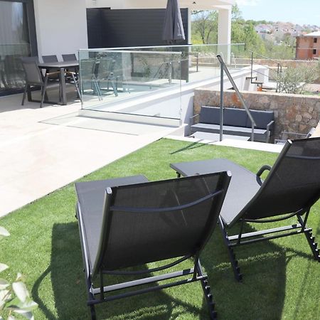 Brand New Apartment With Private Pool Нивице Экстерьер фото
