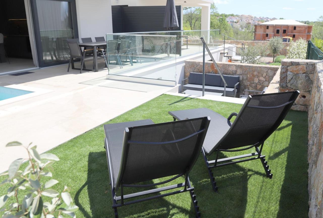 Brand New Apartment With Private Pool Нивице Экстерьер фото